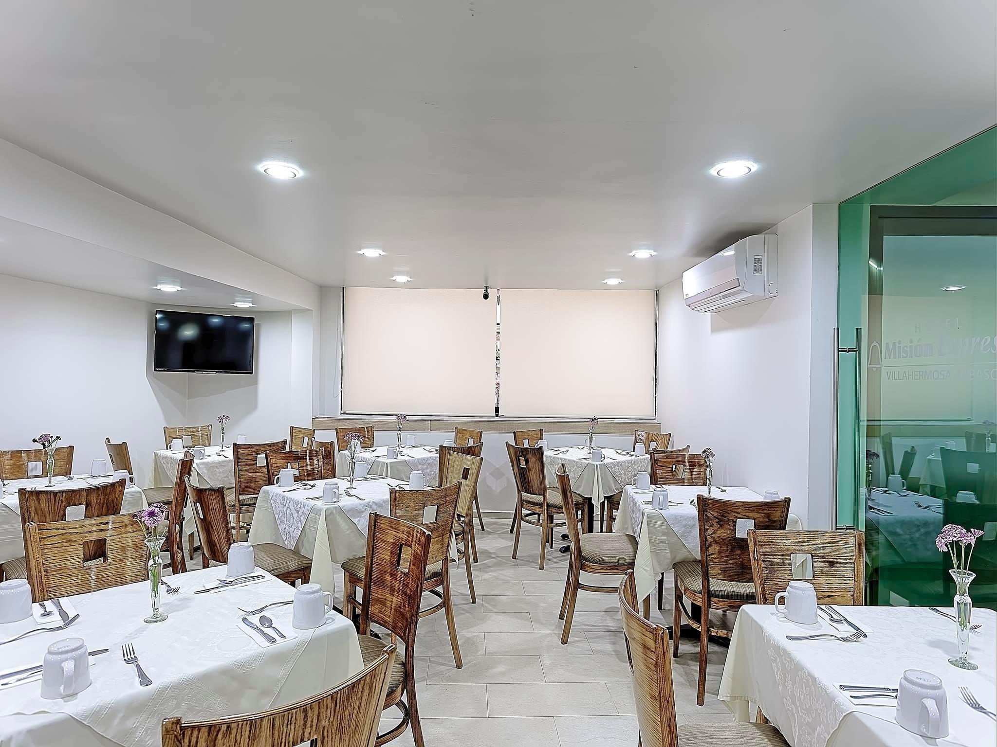 Olmeca Plaza Urban Express Hotel Виляермоса Екстериор снимка