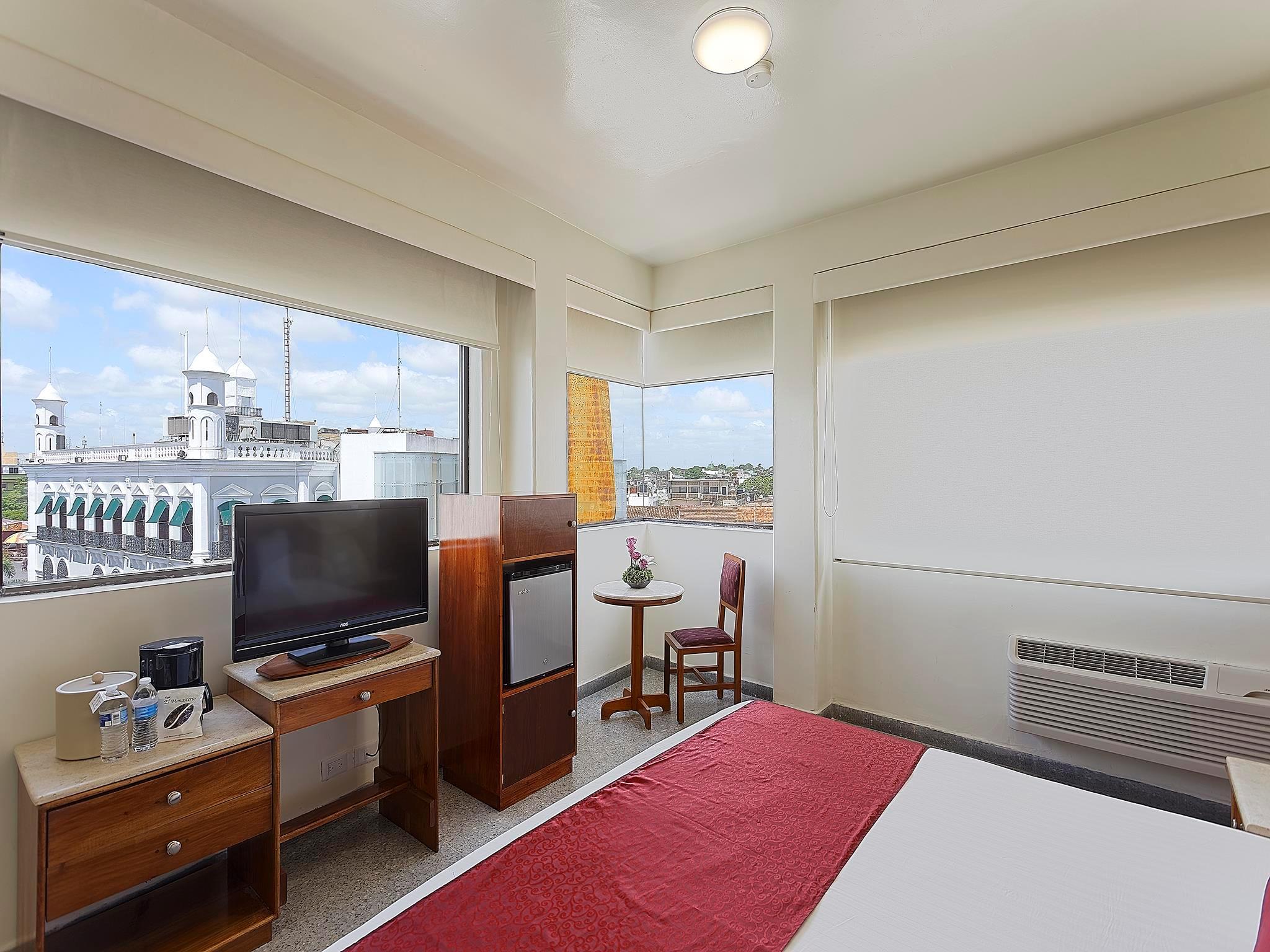Olmeca Plaza Urban Express Hotel Виляермоса Екстериор снимка