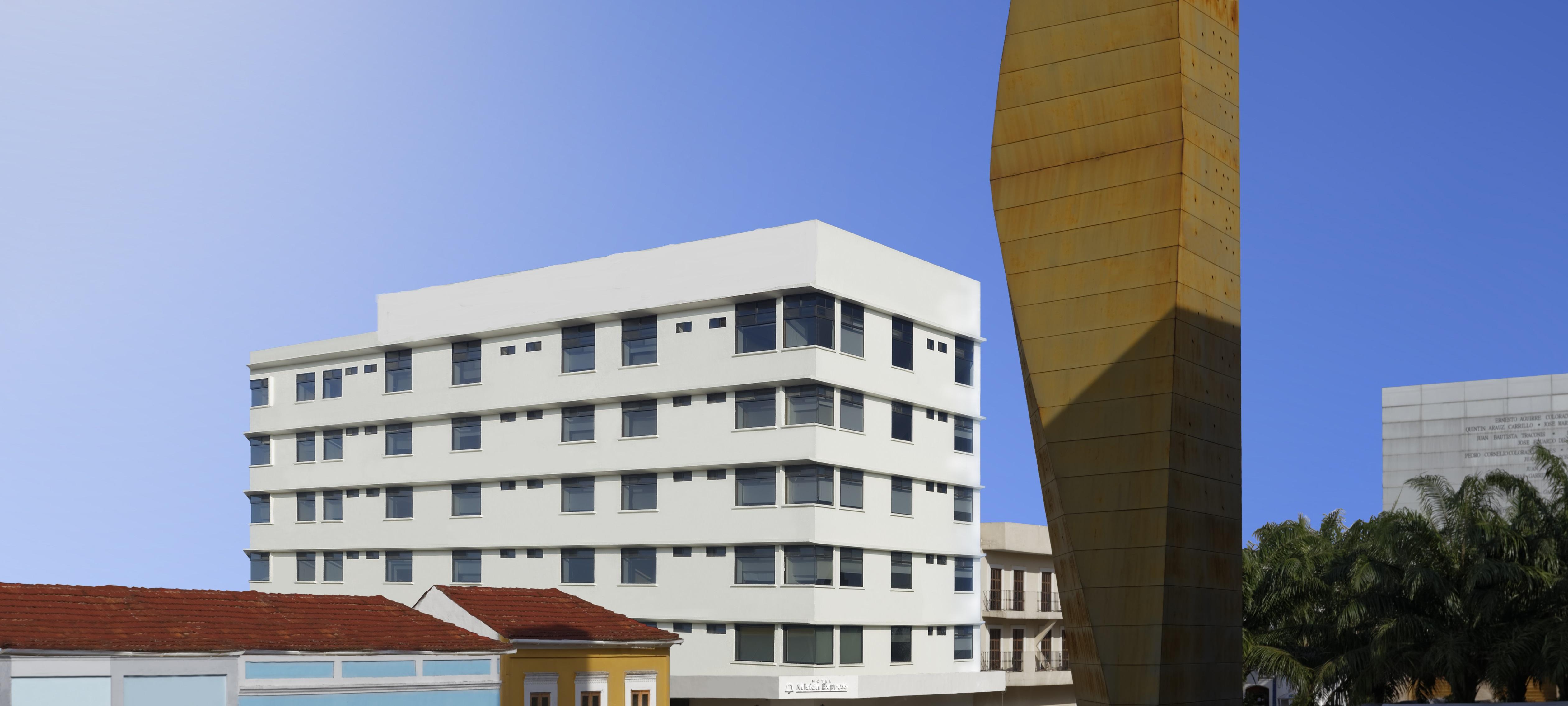 Olmeca Plaza Urban Express Hotel Виляермоса Екстериор снимка