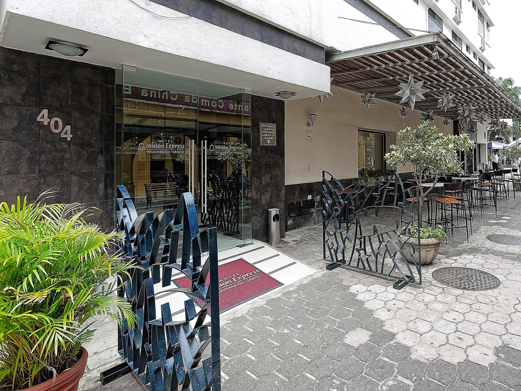 Olmeca Plaza Urban Express Hotel Виляермоса Екстериор снимка